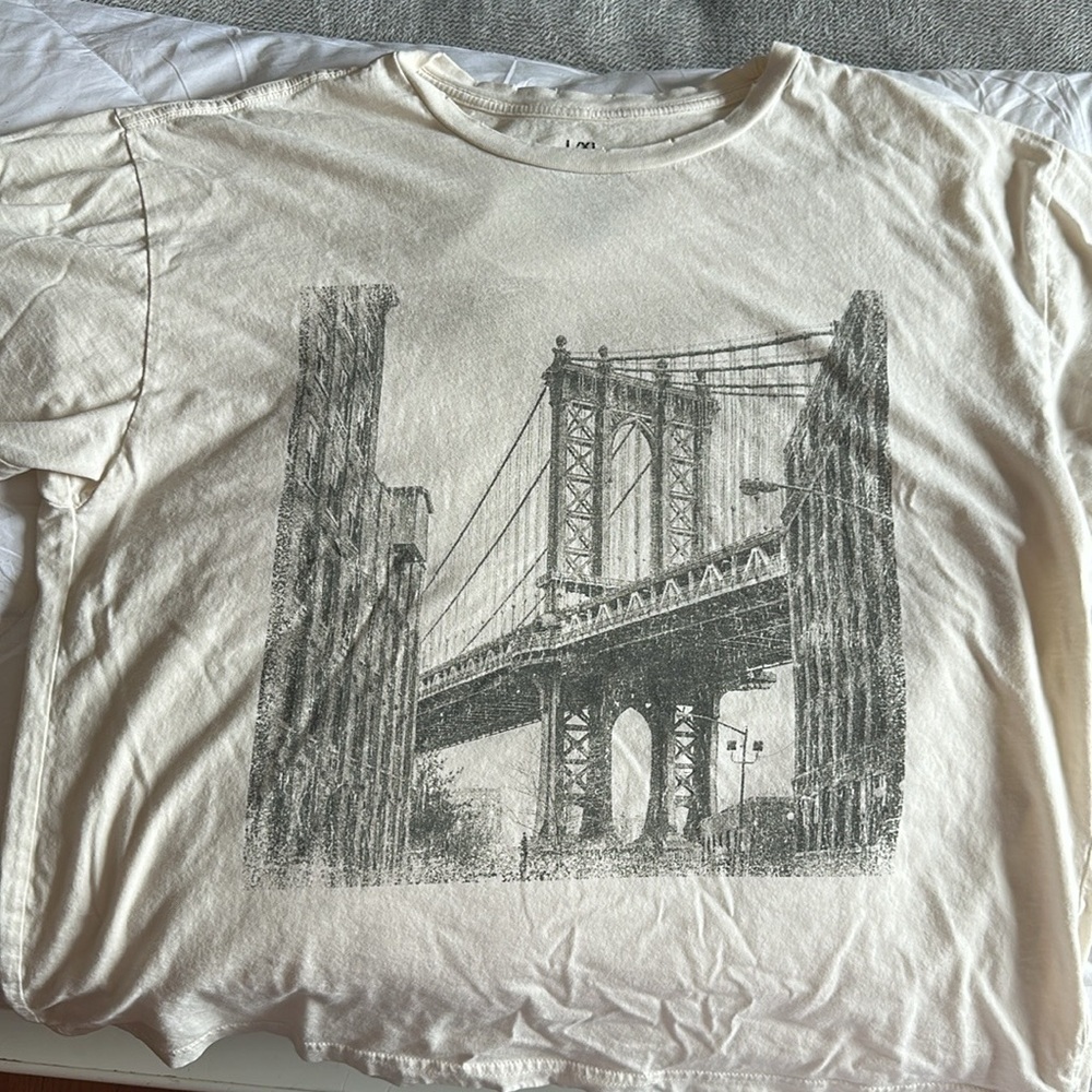 Graphic Tee Collection - Picture 4 of 4